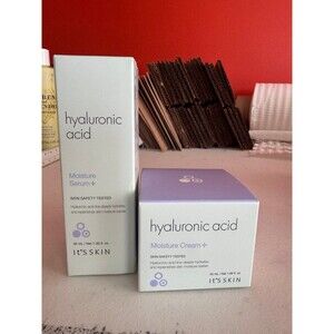It’s Skin bundle hyaluronic cream and serum set